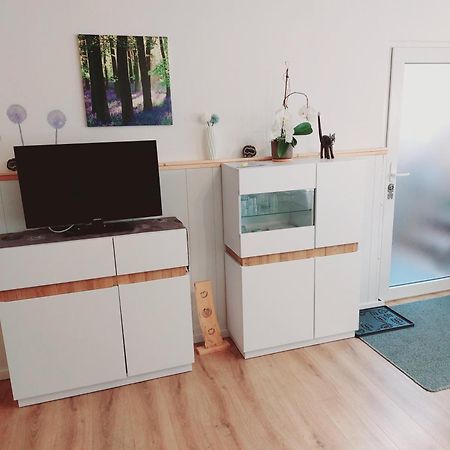 Modernes Souterrain Apartment Black Forest Mit Separatem Eingang Und Kfz-Stellplatz Bad Dürrheim Buitenkant foto